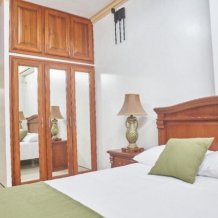 Departamentos Marcecilia De 2 Y 3 Habitaciones En El Centro De Manta Ngoại thất bức ảnh