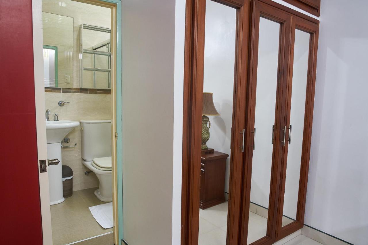 Departamentos Marcecilia De 2 Y 3 Habitaciones En El Centro De Manta Ngoại thất bức ảnh